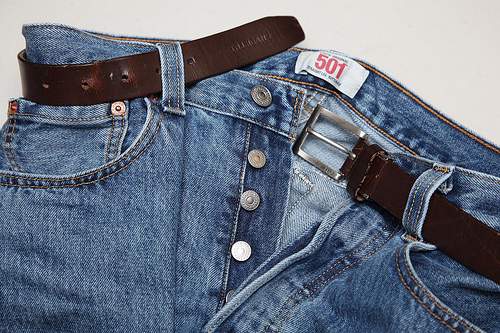 levis 501 cost in kl