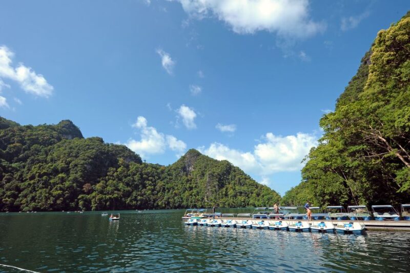 solar boats in the tasik dayang bunting lake langkawi