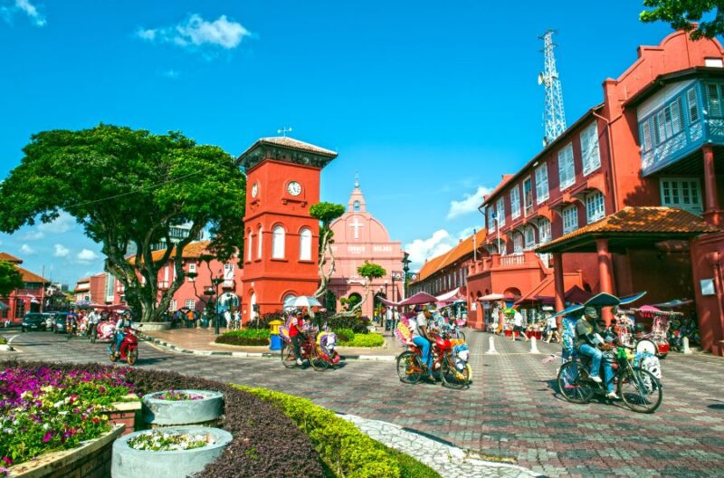 the red stadhuys building - a pit stop from your melaka from kuala lumpur tour