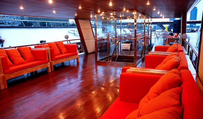 the interior of grand pearl bangkok cruise