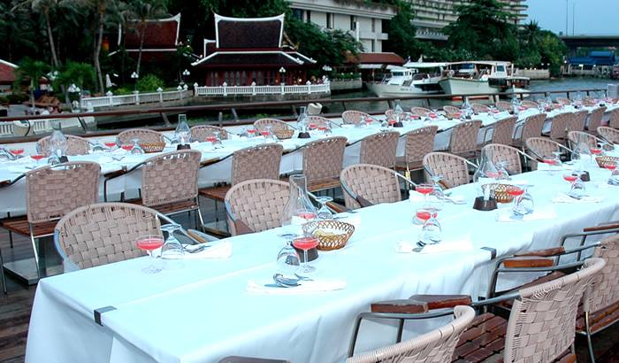 the neat and clean outdoor dining area of the grand pearl cruise bangkok