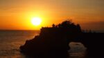 tanah-lot-bali-sunset-tour the tanah lot area during a sunset tour