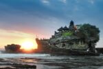 tanah-lot-sunset sunset at tanah lot that you can see during your tanah lot bali sunset tour