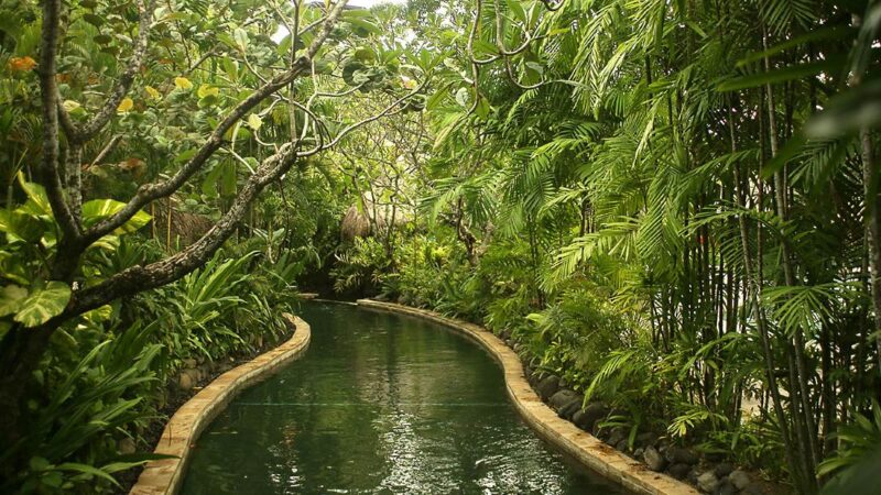 the lazy river in the waterbom bali waterpark