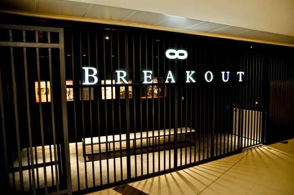 The entrance to the Breakout Escape game at Avenue K mall