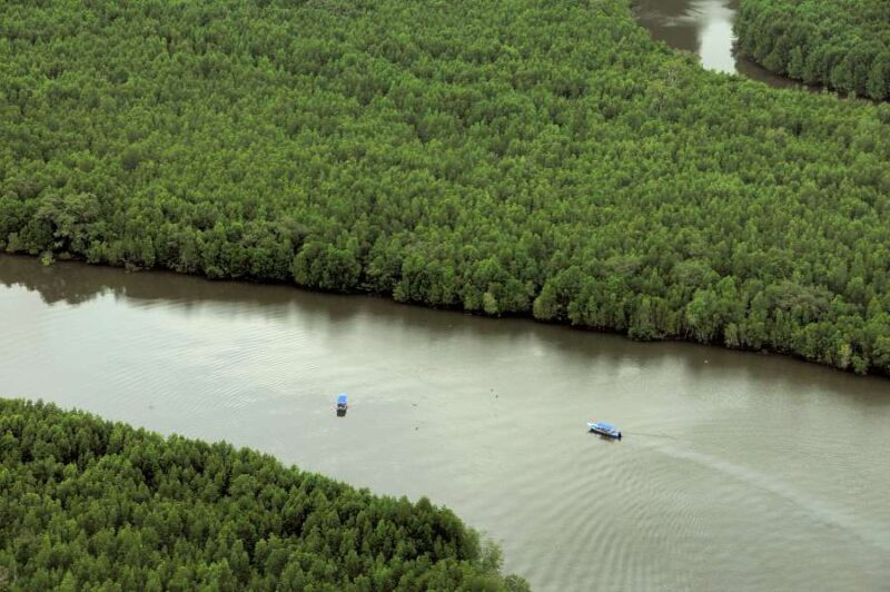 sungai kilim tour on a boat view from above