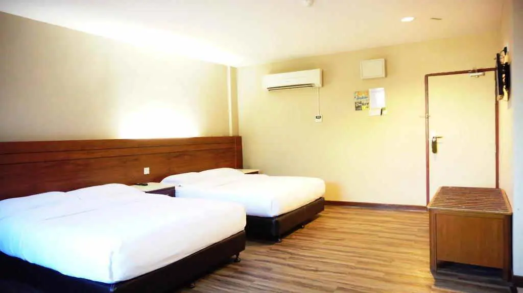 the malibest budget resort in pantai cenang has simple rooms for its guest.