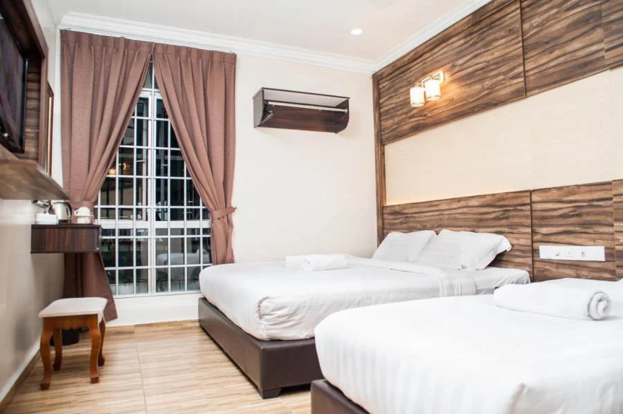 the wan alyasa hotel is a good budget hotel in brinchang cameron